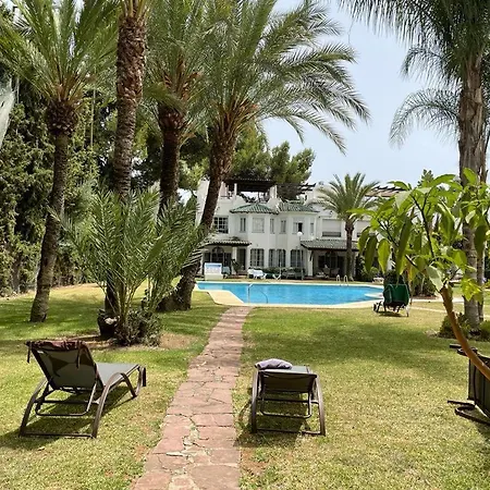 Hébergement de vacances Spacious House With Private Pool Next To Golf Club Marbellac