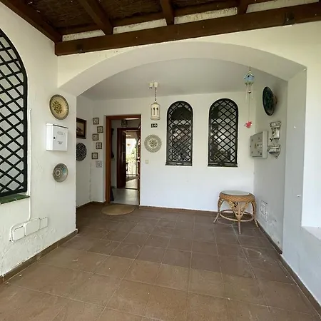 Holiday home Spacious House With Private Pool Next To Golf Club *