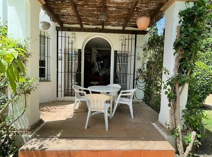 Hébergement de vacances Spacious House With Private Pool Next To Golf Club Marbellac