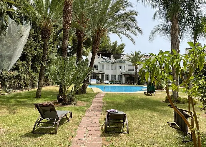 Hébergement de vacances Spacious House With Private Pool Next To Golf Club Marbellac